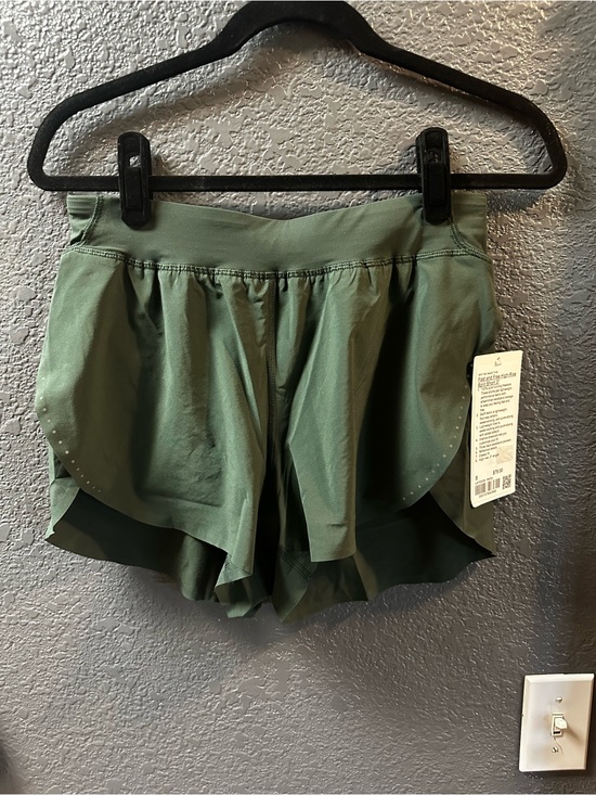 lululemon athletica Pants - Lululemon Fast and Free HR Split Short 3” size Small - rainforest green - BNWT